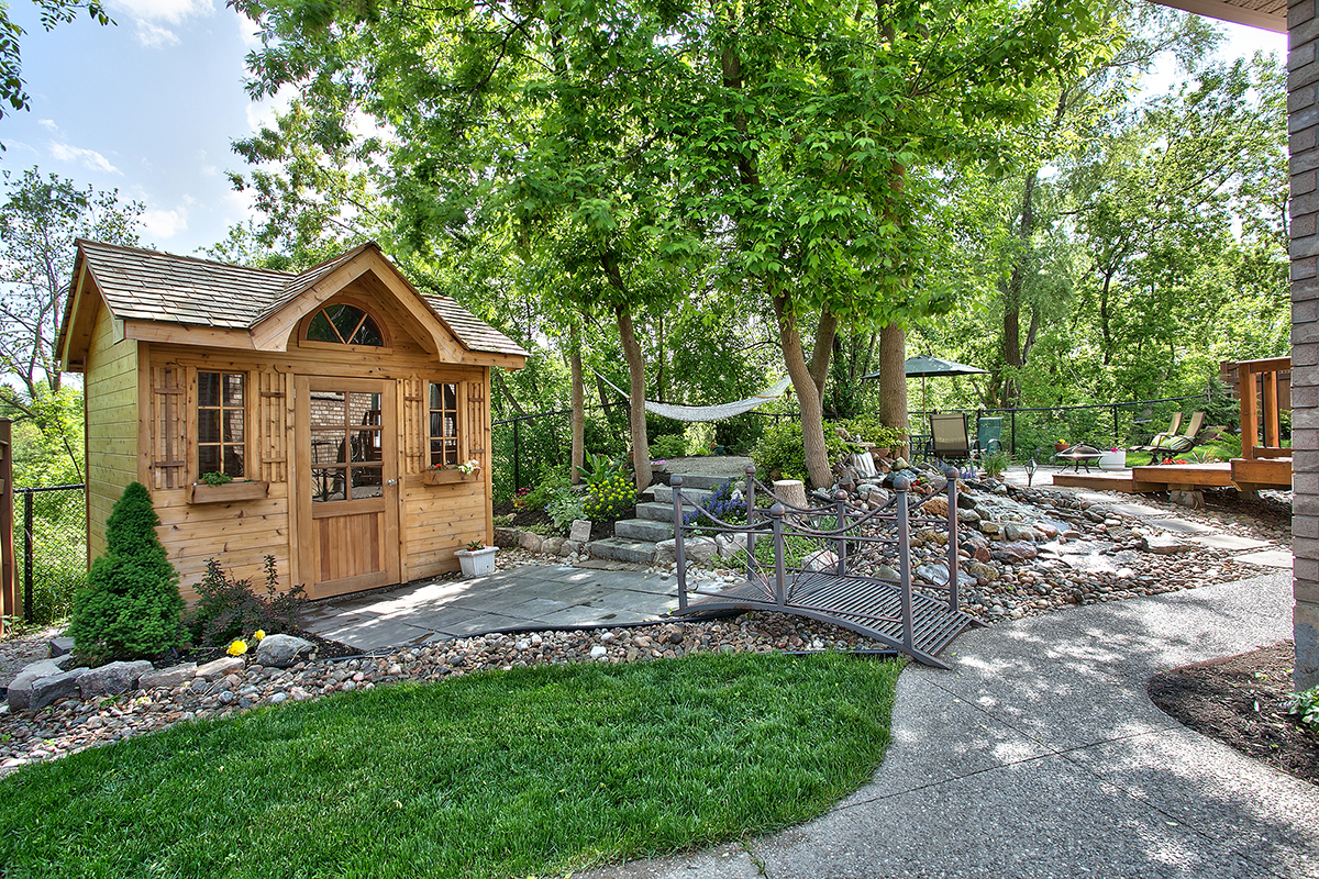 Staging the Outside of Your Home