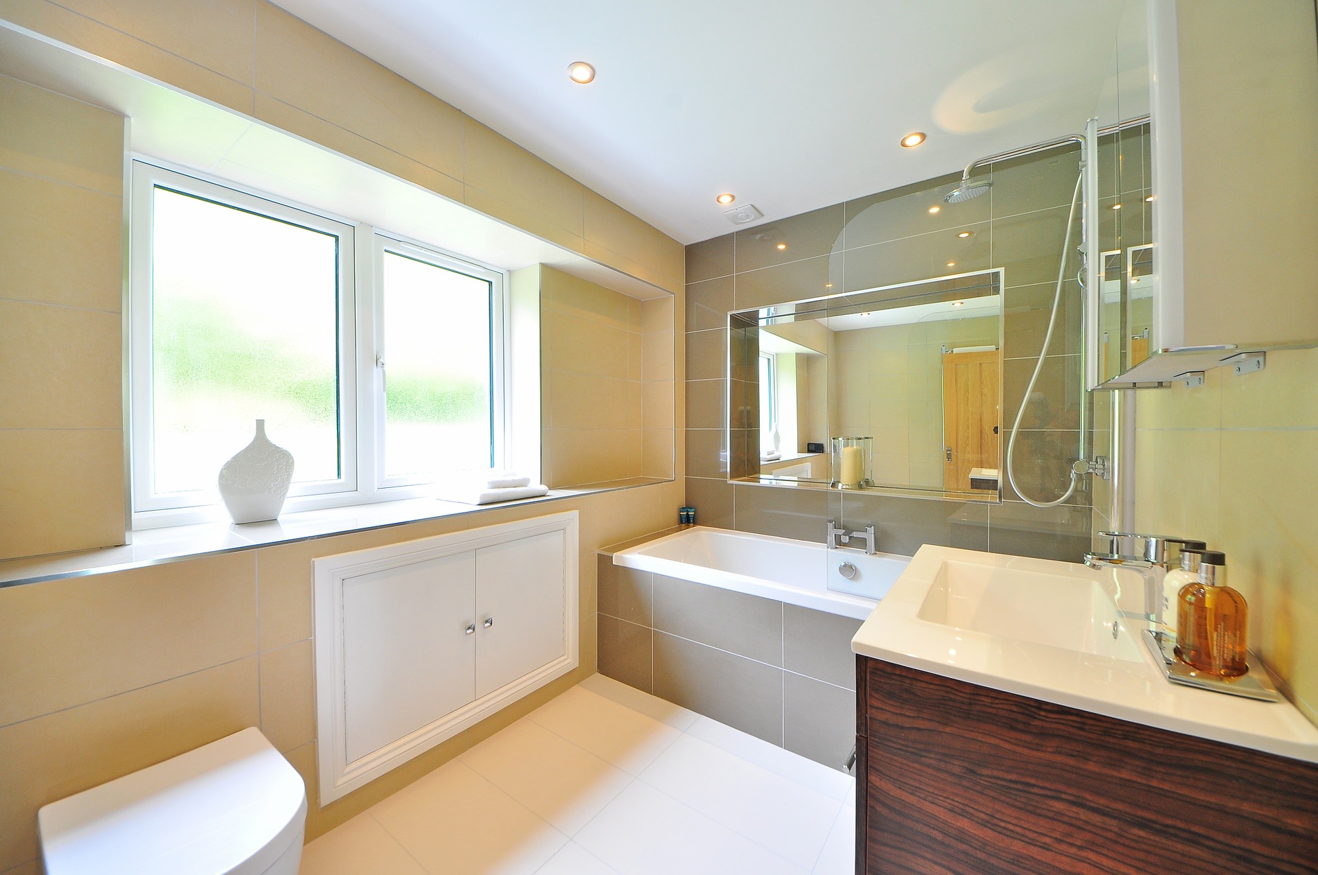 How to stop moisture damage in your bathroom