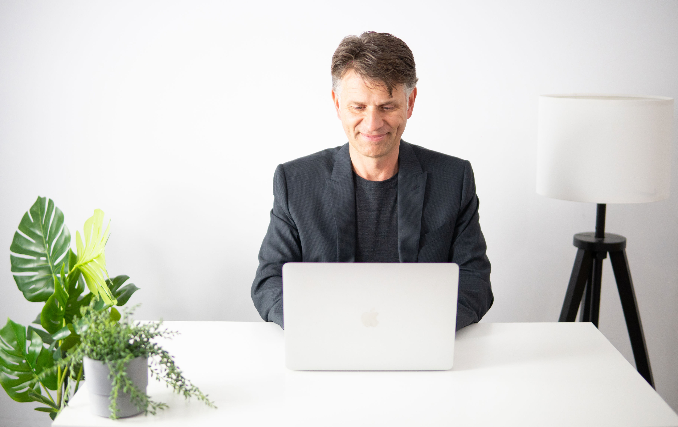 Navigating real estate like a pro: how I can help make your journey a success